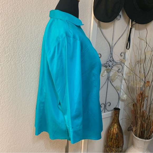 Avenue button blouse shirt top - Picture 4 of 9